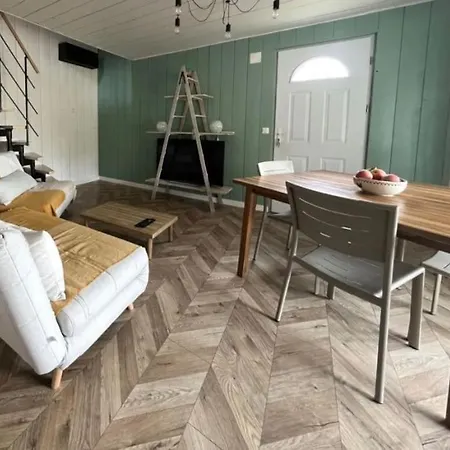 Avec Piscine Proche Du