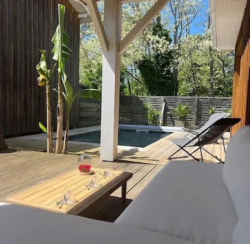 Avec Piscine Proche Du